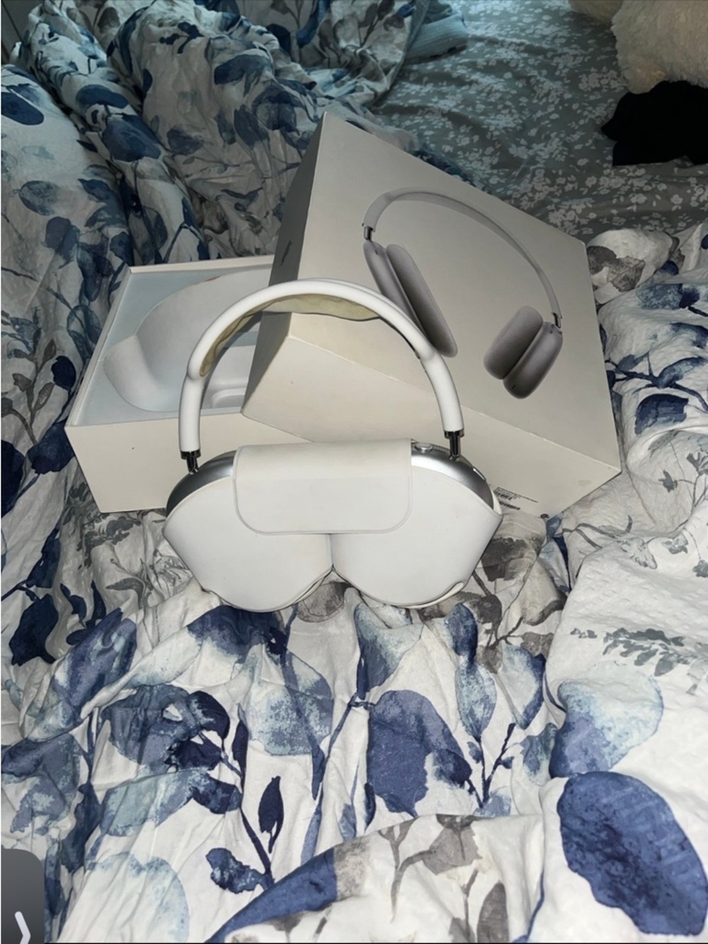 Used Apple AirPods Max